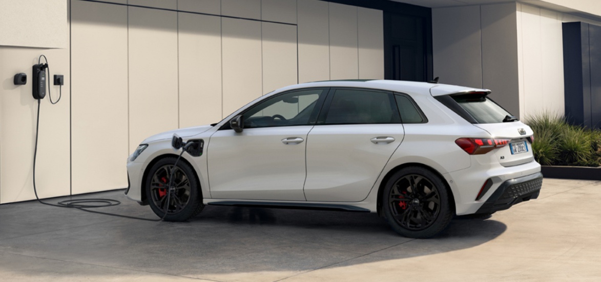 Nuova Audi A3 Sportback TFSIe con offerta Audi Value Noleggio.