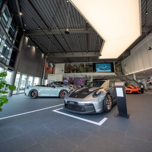Inaugurato il nuovo Destination Porsche