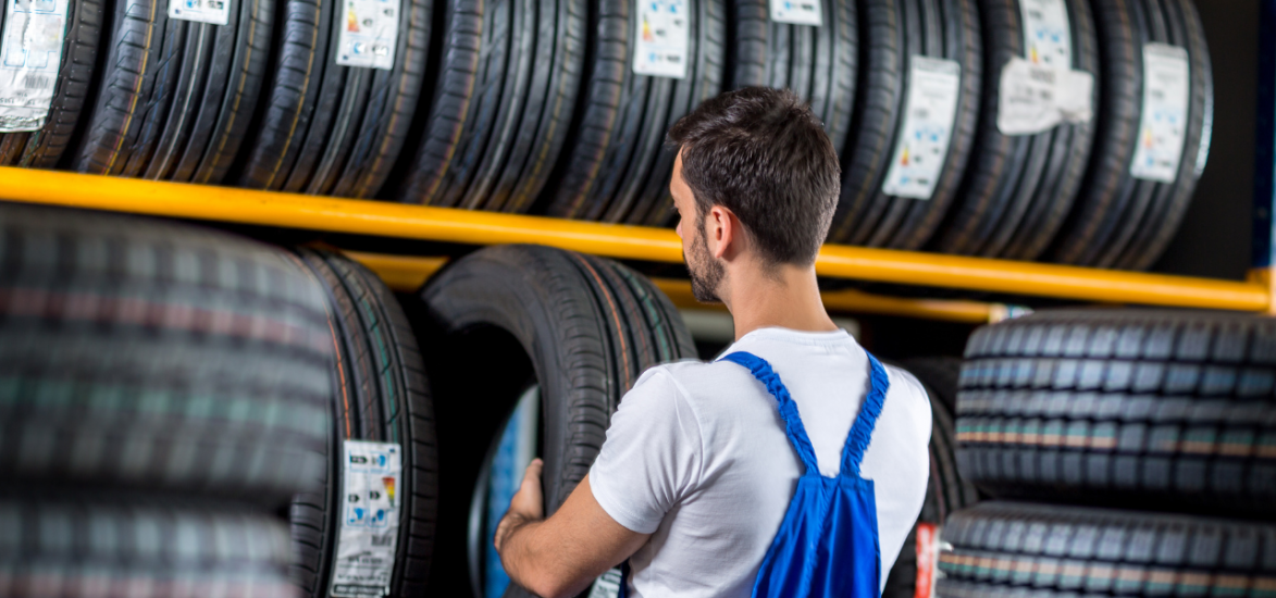 Riparazione e sostituzione pneumatici con deposito